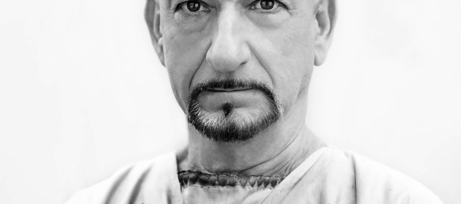 BEN KINGSLEY